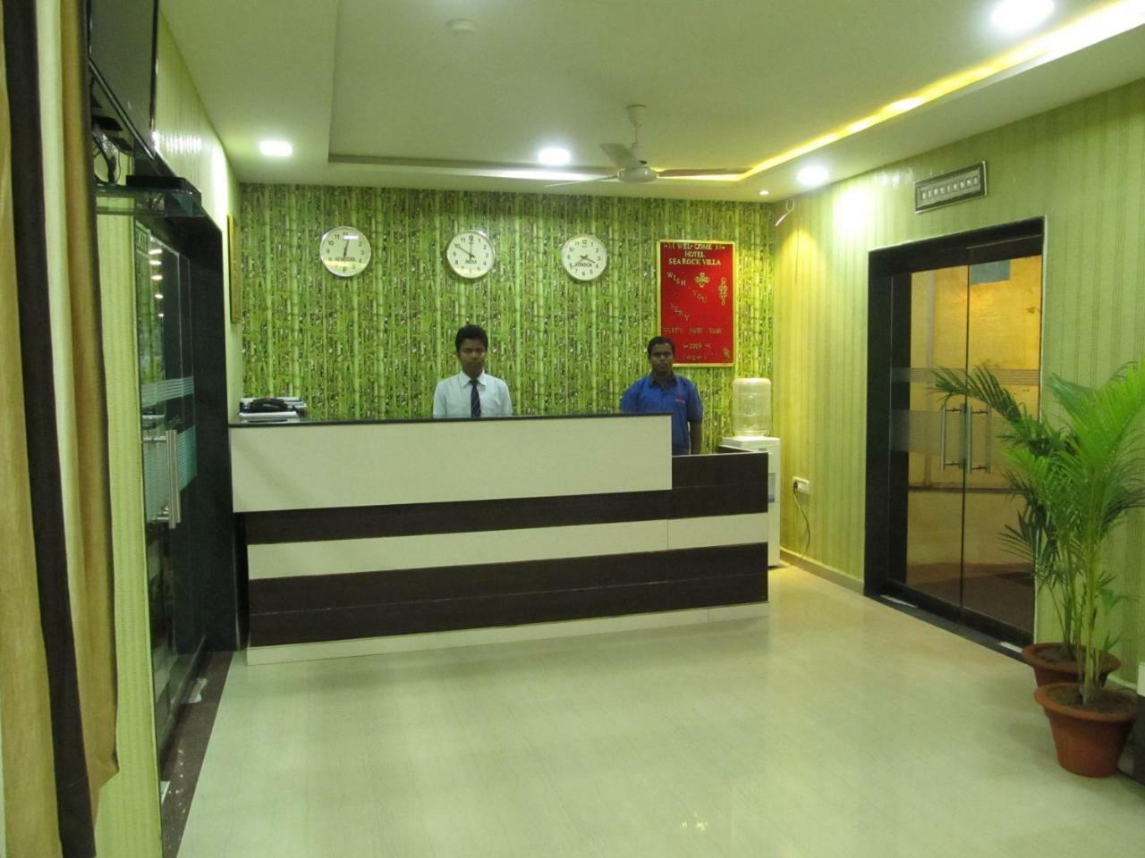Hotel Sea Rock Villa Daman Bagian luar foto